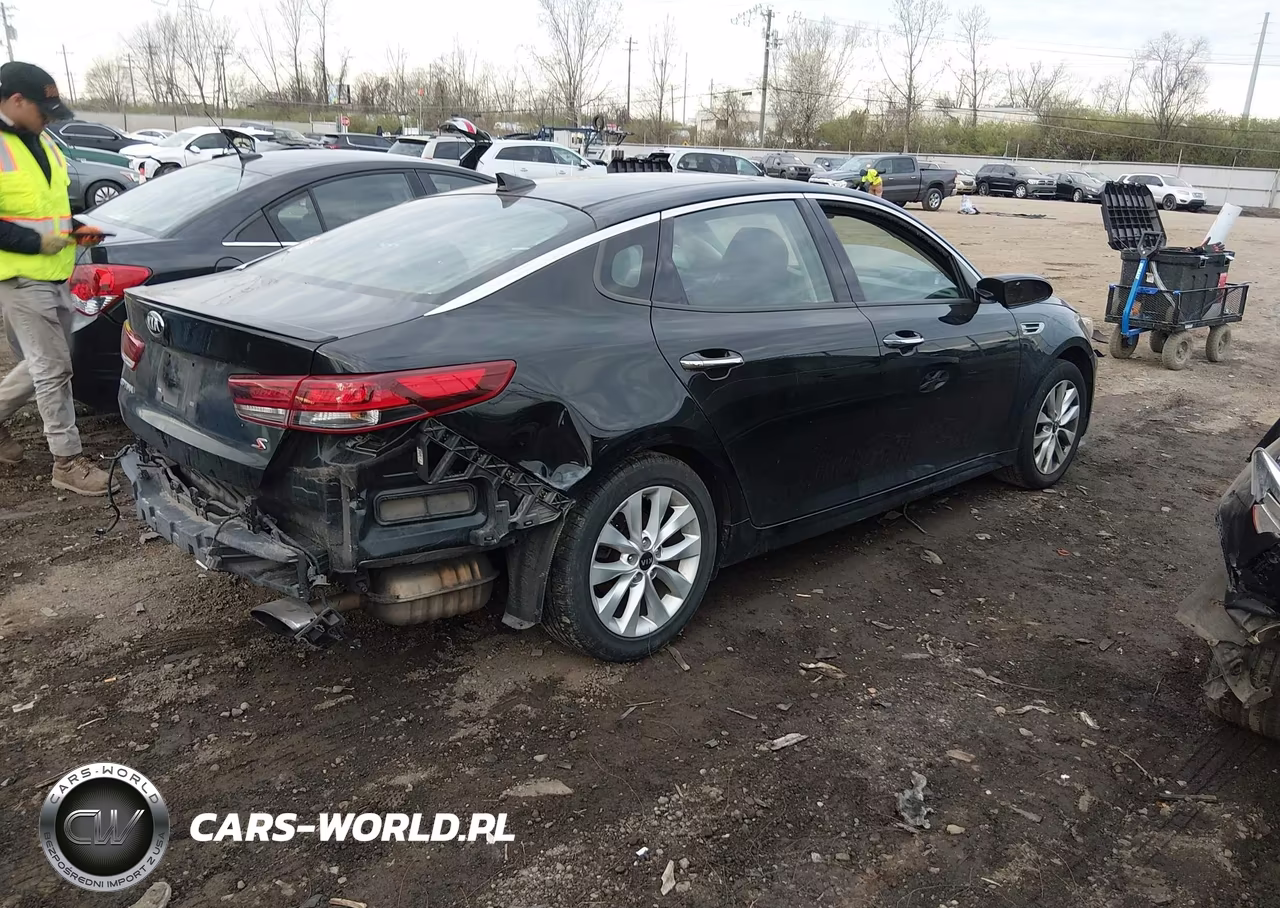 2018 Kia Optima S VIN:5XXGT4L30JG245836 - 4