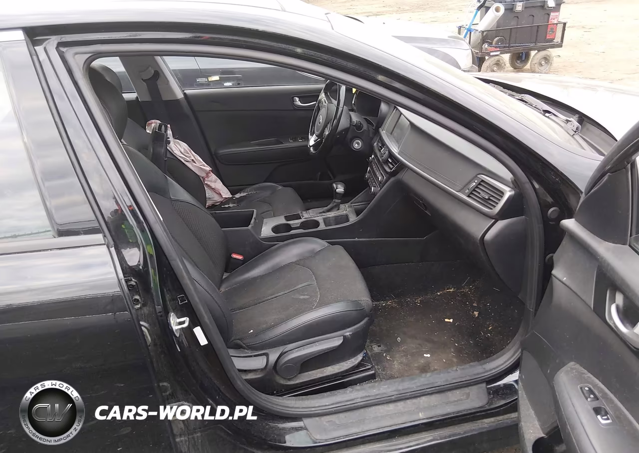 2018 Kia Optima S VIN:5XXGT4L30JG245836 - 5