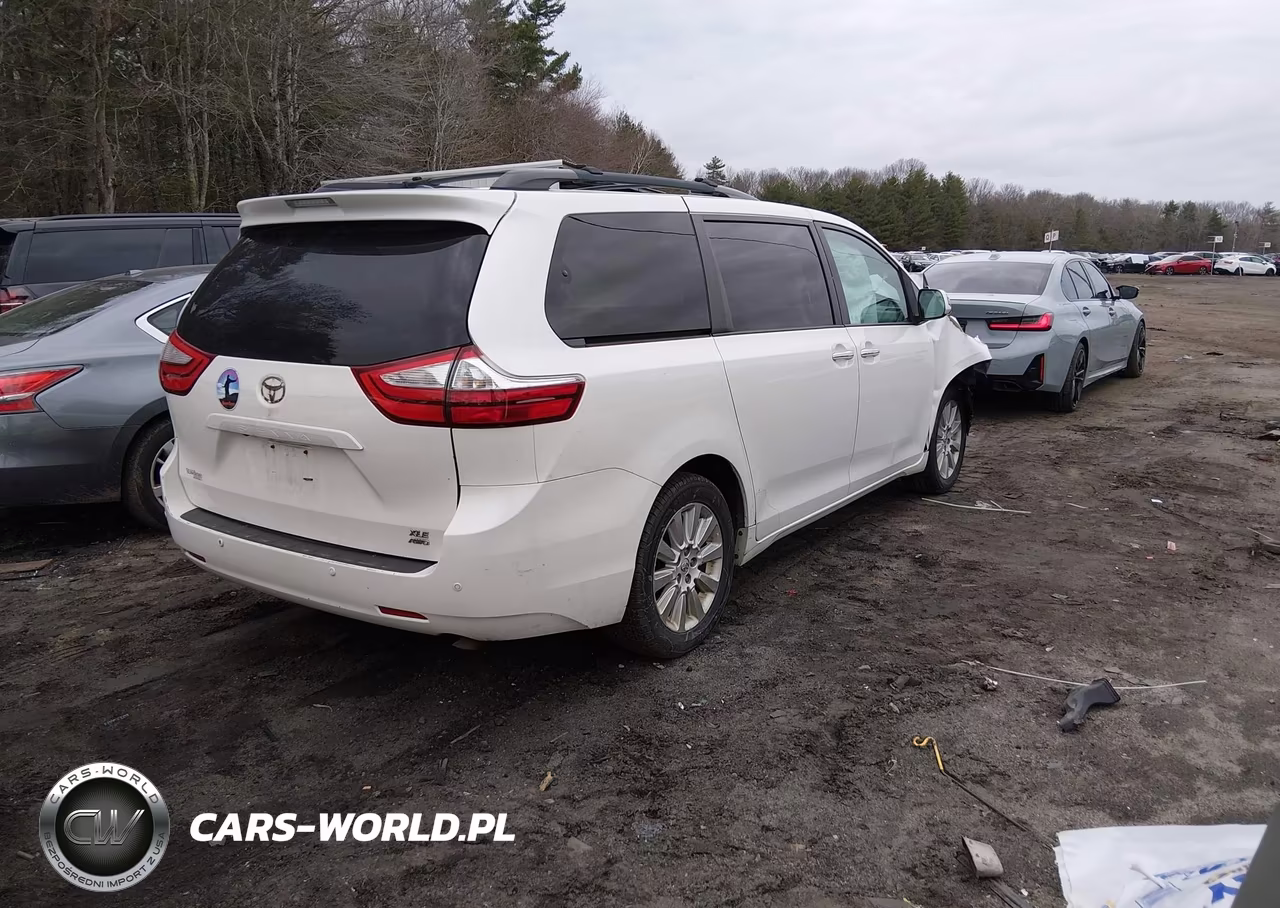 2015 Toyota Sienna Xle 7 Passenger VIN:5TDDK3DC3FS101993 - 4