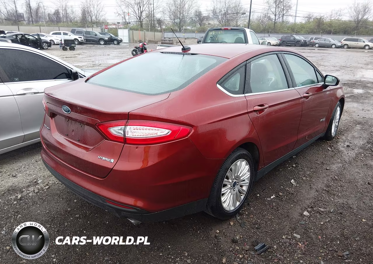 2014 Ford Fusion Hybrid S VIN:3FA6P0UU2ER266796 - 4