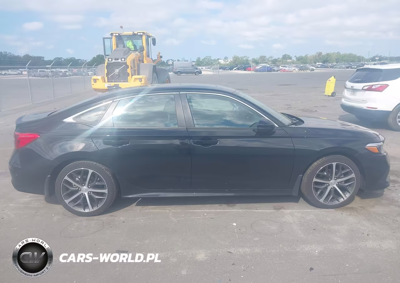 2024 Honda Civic Touring VIN:2HGFE1F92RH314654 - 13