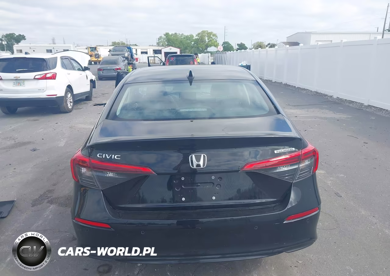 2024 Honda Civic Touring VIN:2HGFE1F92RH314654 - 16
