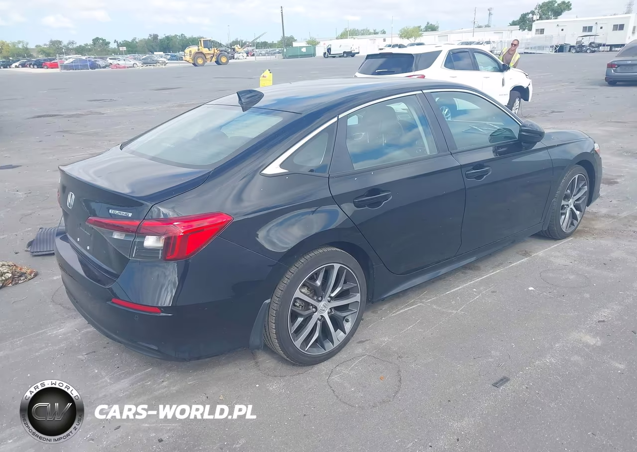 2024 Honda Civic Touring VIN:2HGFE1F92RH314654 - 4