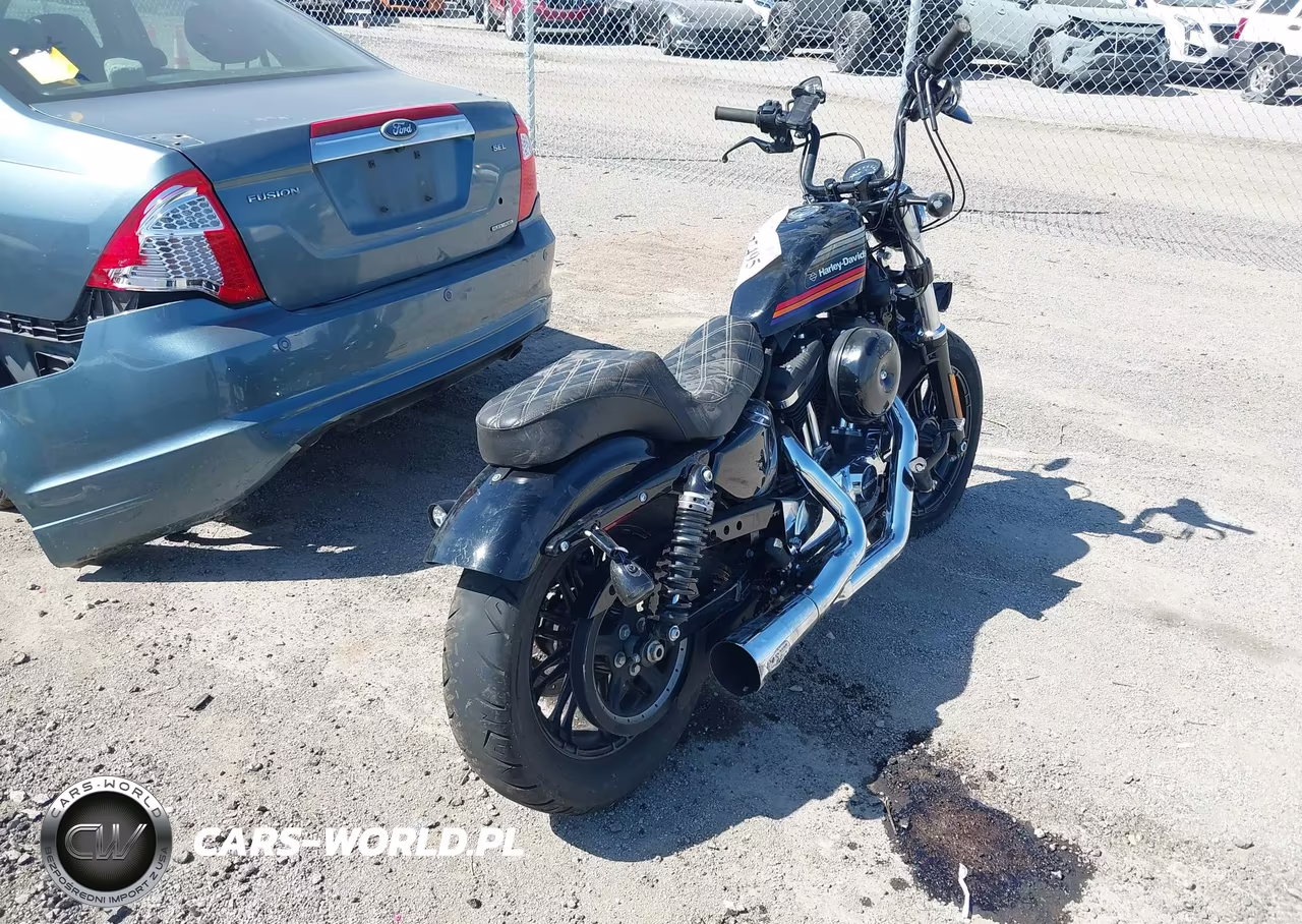 2018 Harley-Davidson Xl1200 Xs VIN:1HD1LR320JC419008 - 4