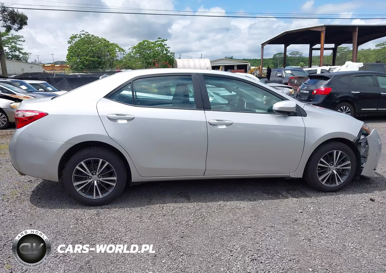 2019 Toyota Corolla Le VIN:5YFBURHEXKP923290 - 13