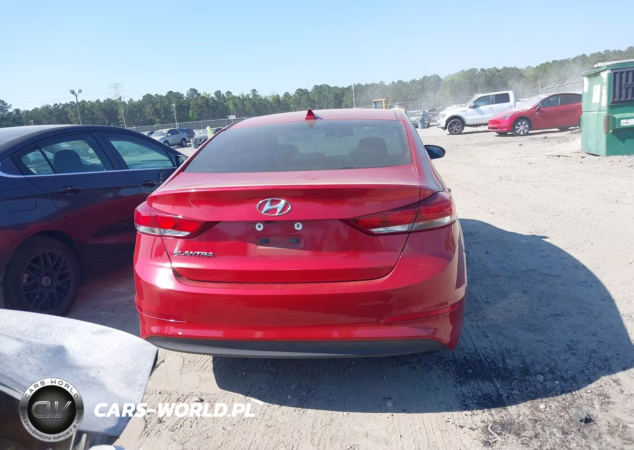 2018 Hyundai Elantra Sel VIN:5NPD84LF0JH372038 - 17