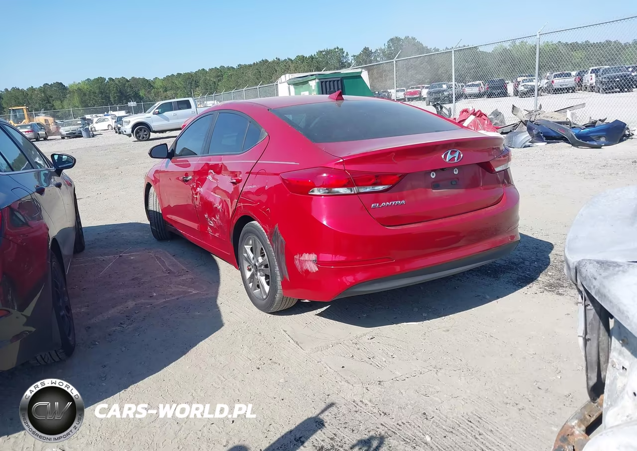 2018 Hyundai Elantra Sel VIN:5NPD84LF0JH372038 - 3