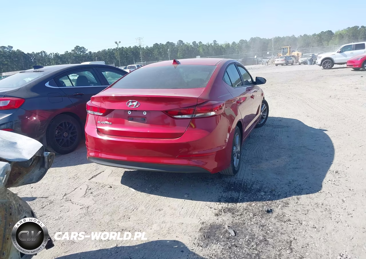 2018 Hyundai Elantra Sel VIN:5NPD84LF0JH372038 - 4