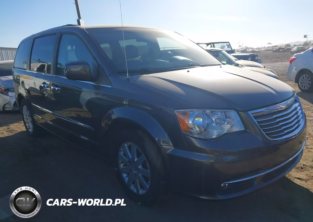2016 Chrysler Town & Country Touring – zdjęcie 1 z 16