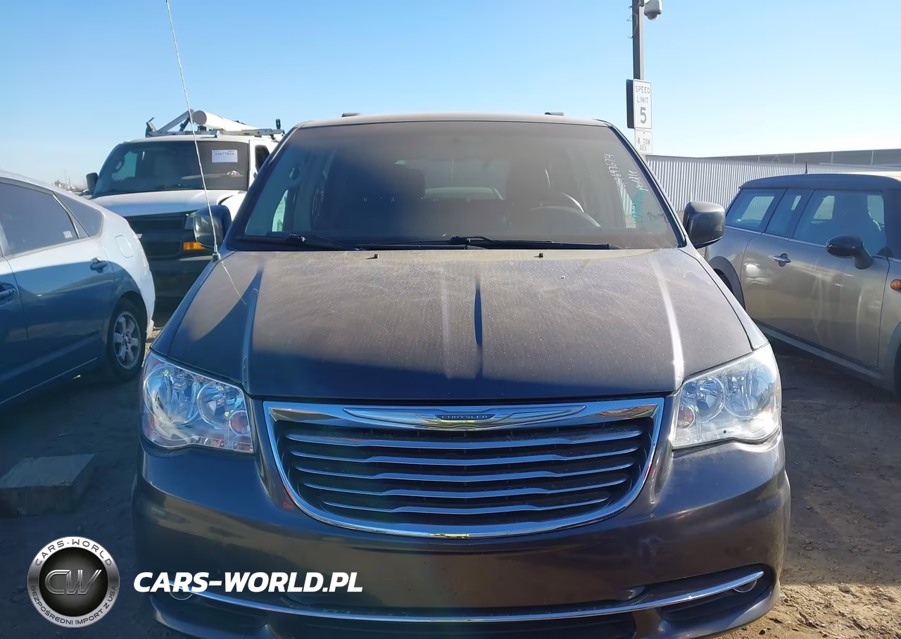 2016 Chrysler Town & Country Touring VIN:2C4RC1BG5GR112131 - 6