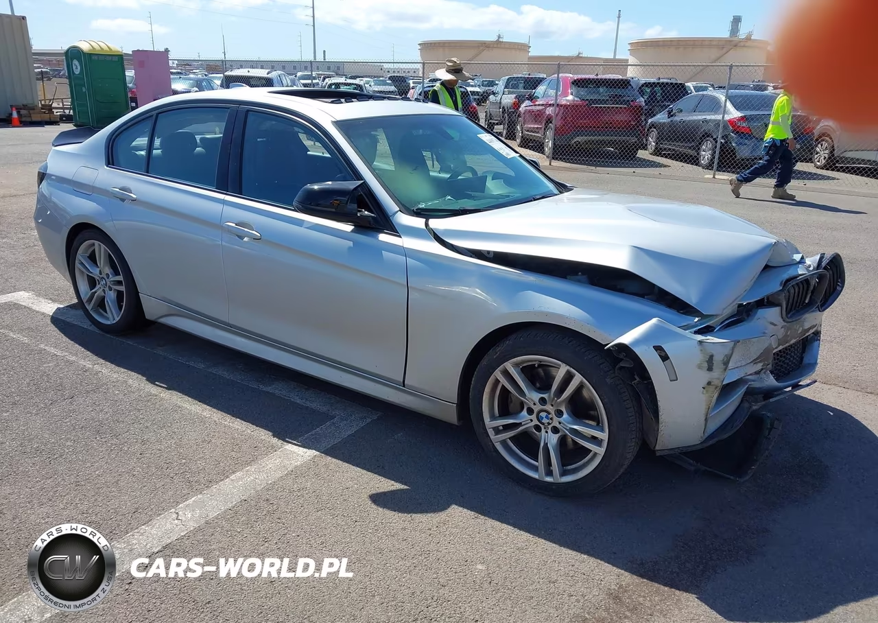 2013 BMW 335I – zdjęcie 1 z 16