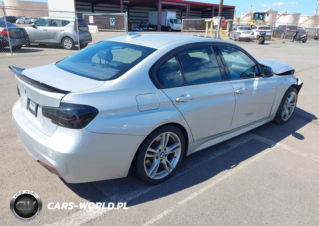 2013 BMW 335I VIN:WBA3A9C54DF476242 - 4