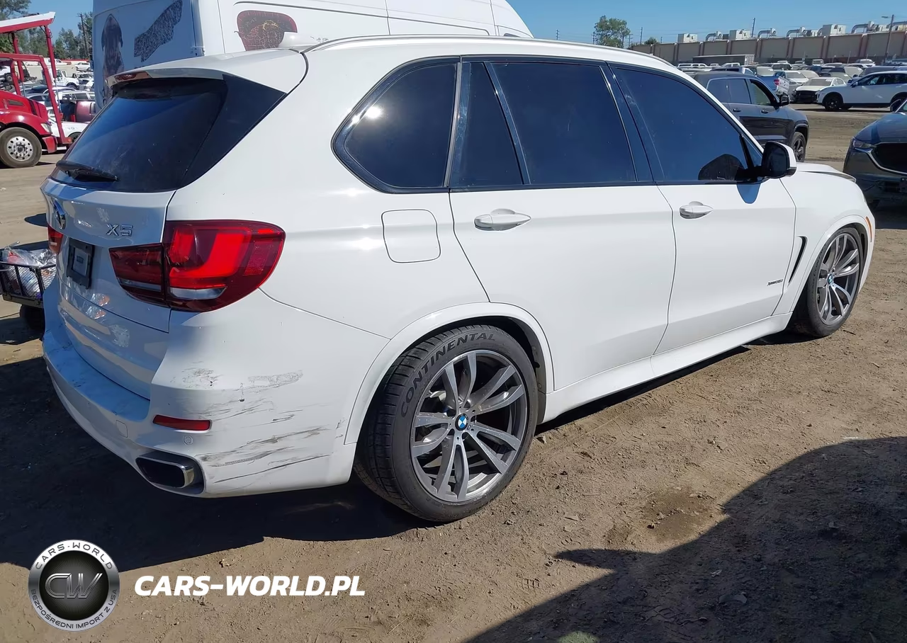 2018 BMW X5 xDrive35I VIN:5UXKR0C50JL075270 - 4