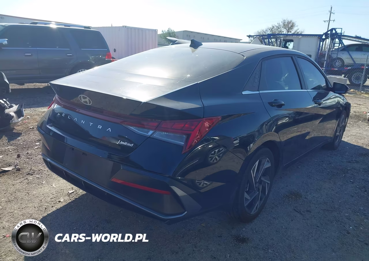 2025 Hyundai Elantra Limited VIN:KMHLP4DGXSU994929 - 4