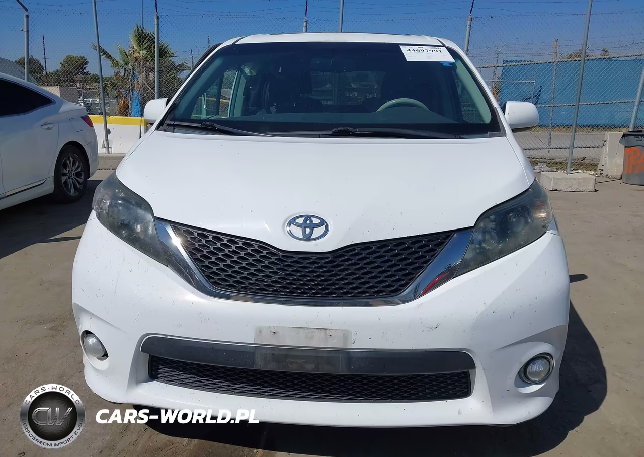 2013 Toyota Sienna Se 8 Passenger VIN:5TDXK3DC0DS392348 - 12