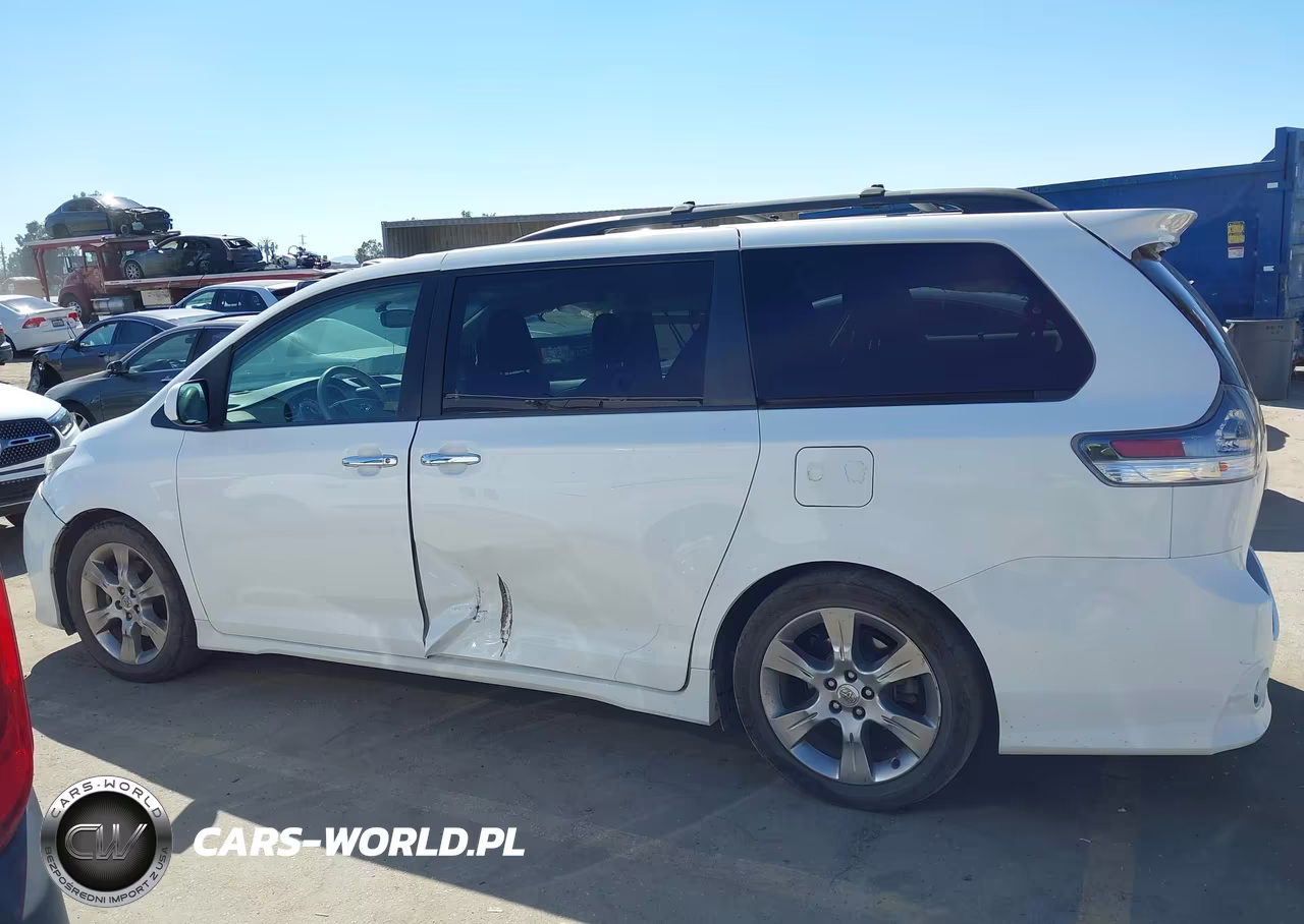 2013 Toyota Sienna Se 8 Passenger VIN:5TDXK3DC0DS392348 - 14
