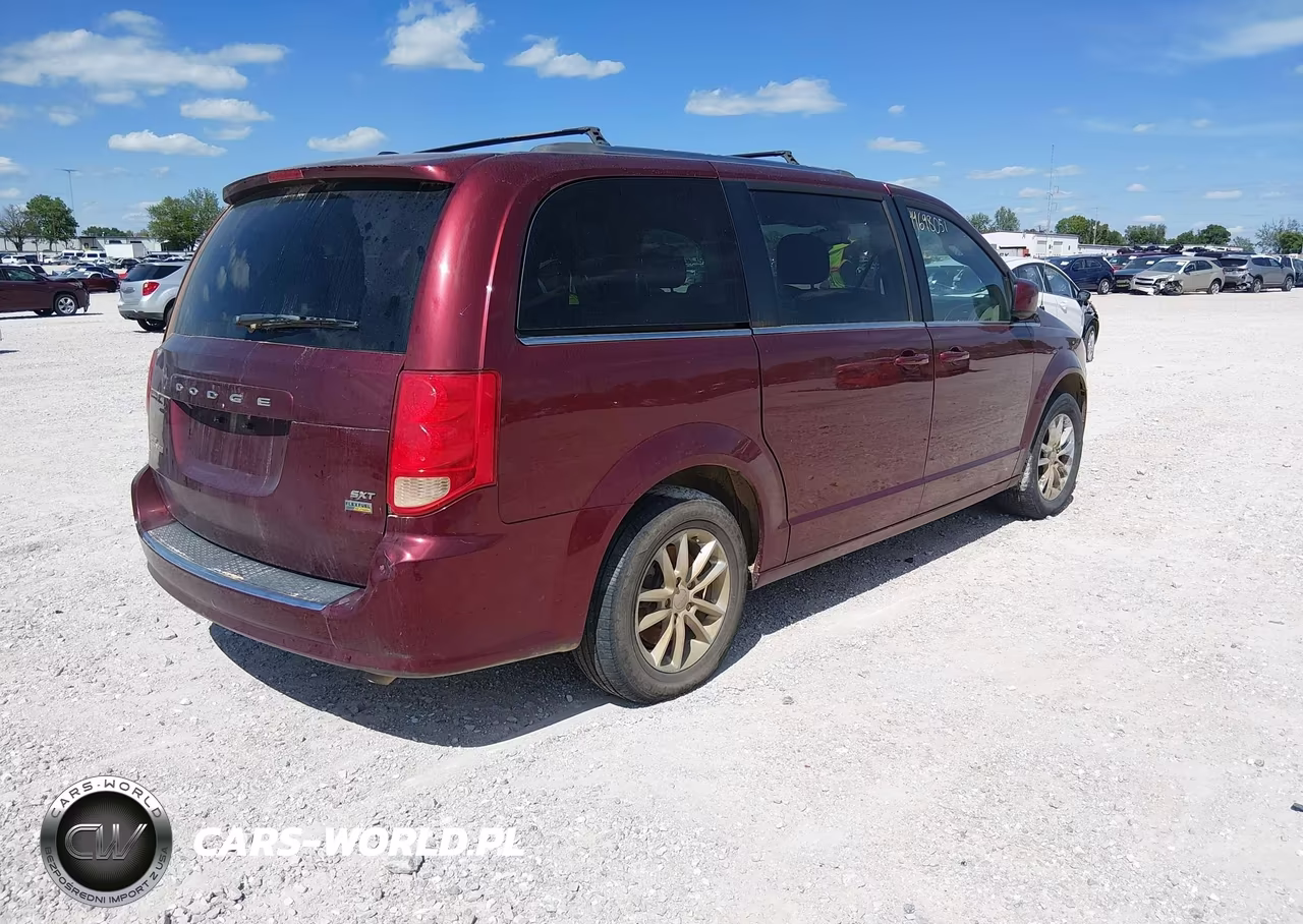 2019 Dodge Grand Caravan Sxt VIN:2C4RDGCG4KR774595 - 4
