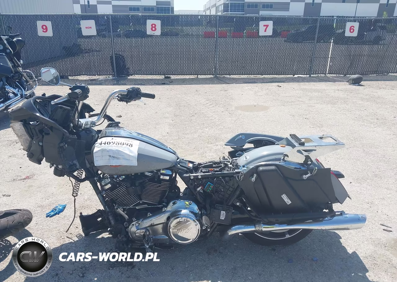 2025 Harley-Davidson Fltrx VIN:1HD1KH715SB621512 - 12