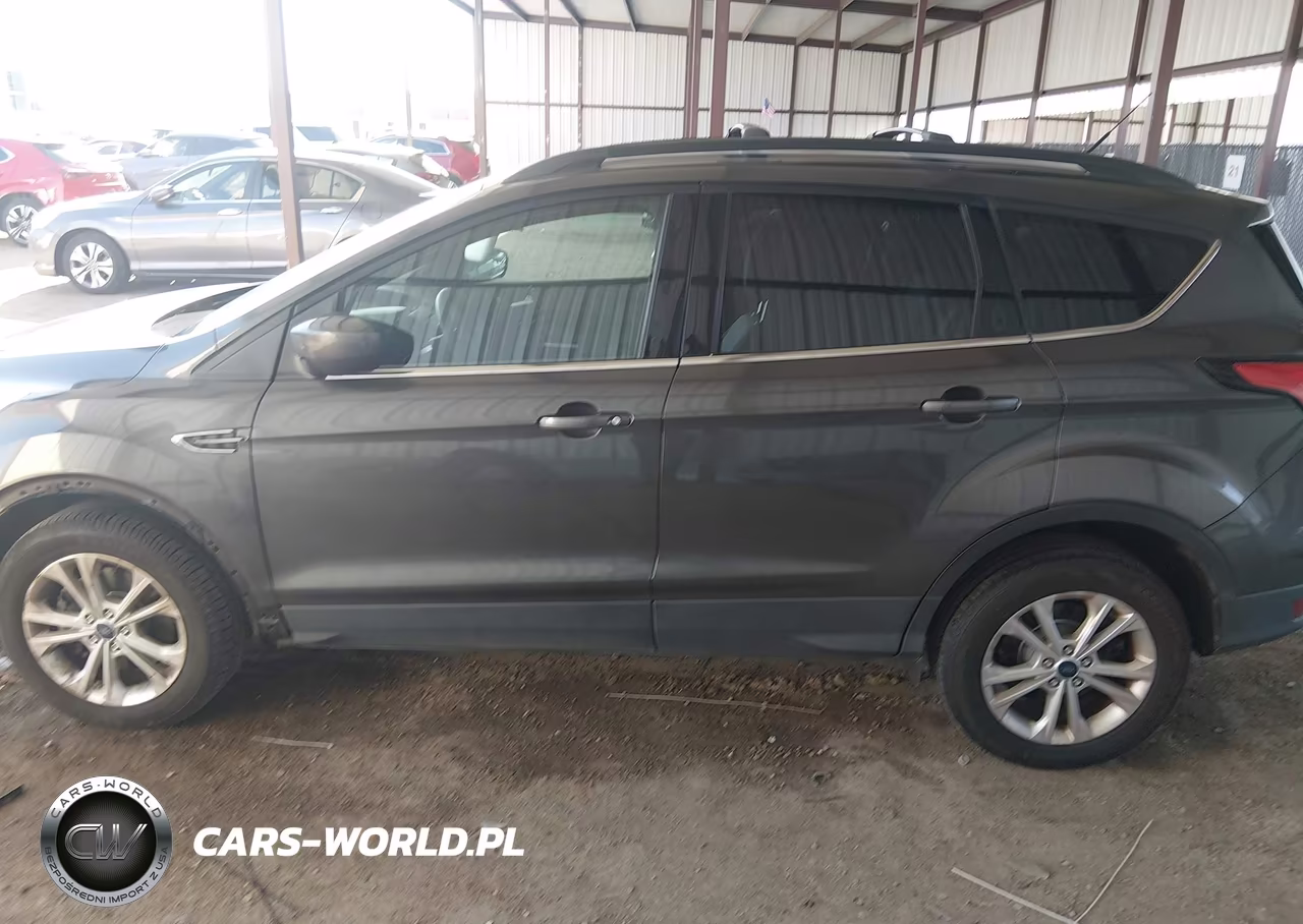 2018 Ford Escape Se VIN:1FMCU9GD1JUA87671 - 14