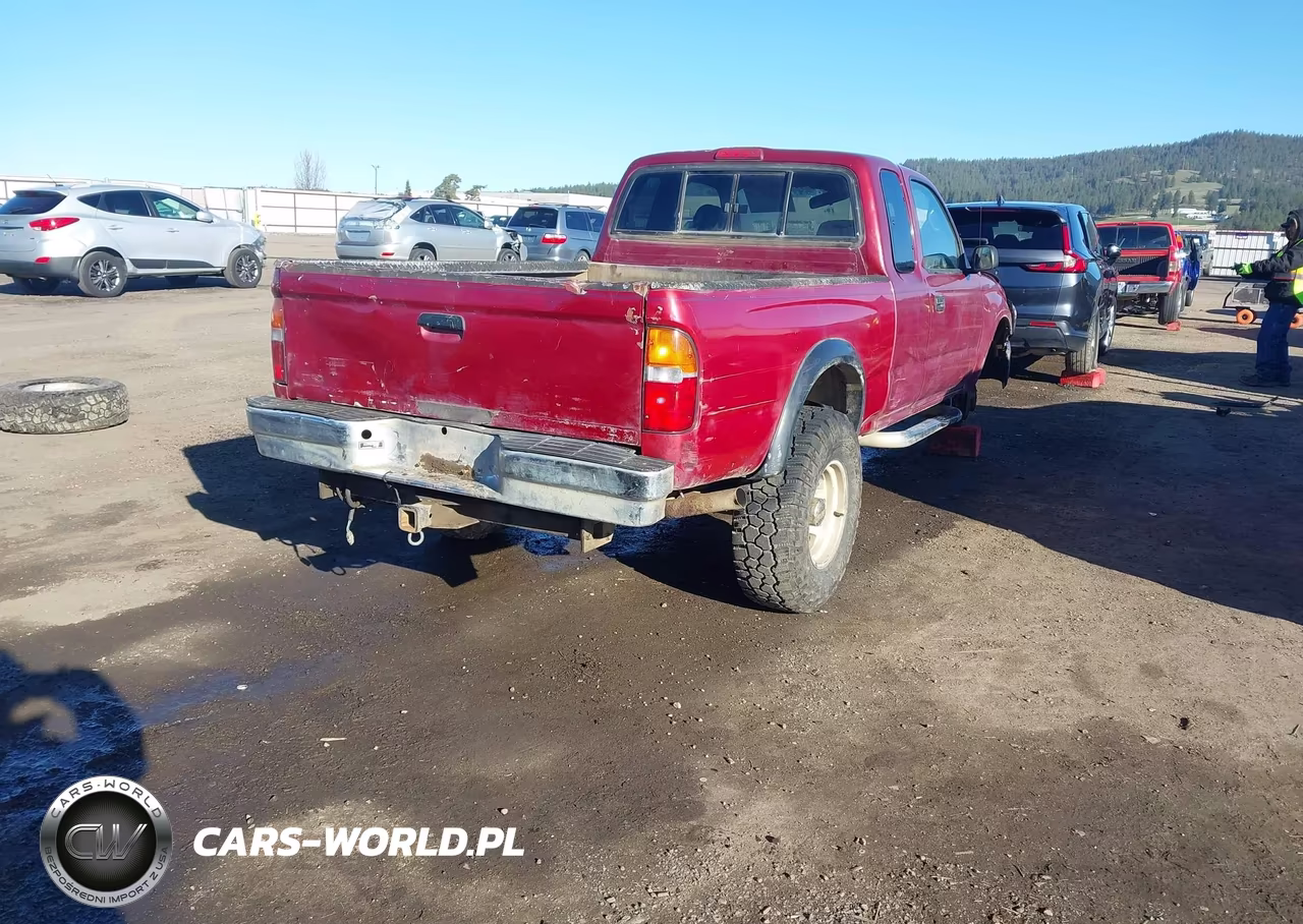 1999 Toyota Tacoma VIN:4TAWM72N3XZ426606 - 4