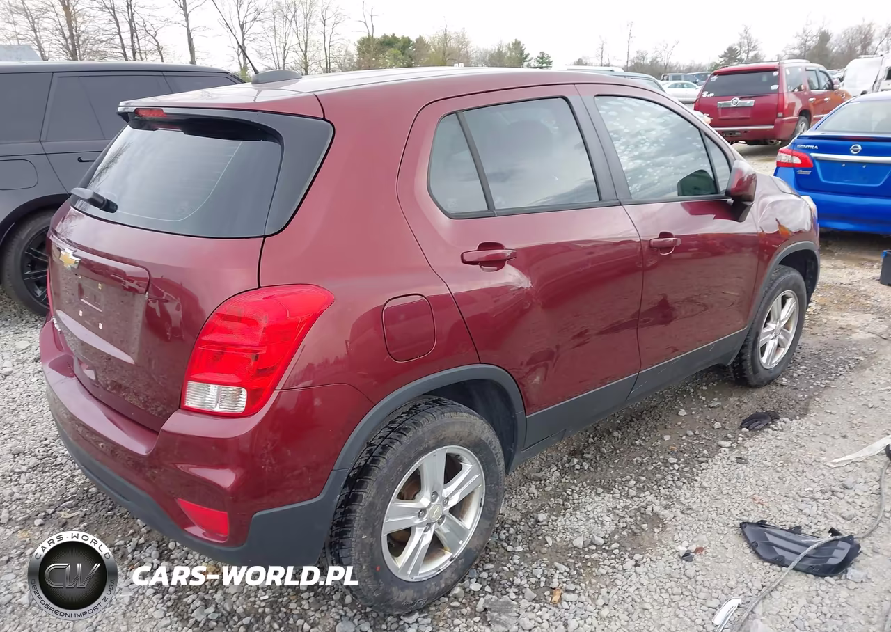 2017 Chevrolet Trax Ls VIN:3GNCJNSB6HL103399 - 4