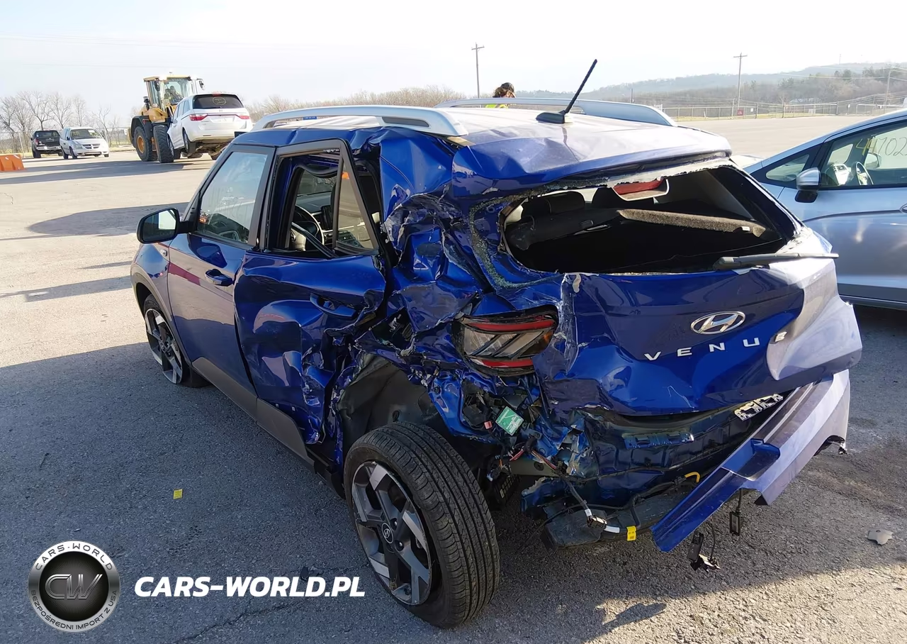 2025 Hyundai Venue Limited VIN:KMHRC8A3XSU416229 - 3