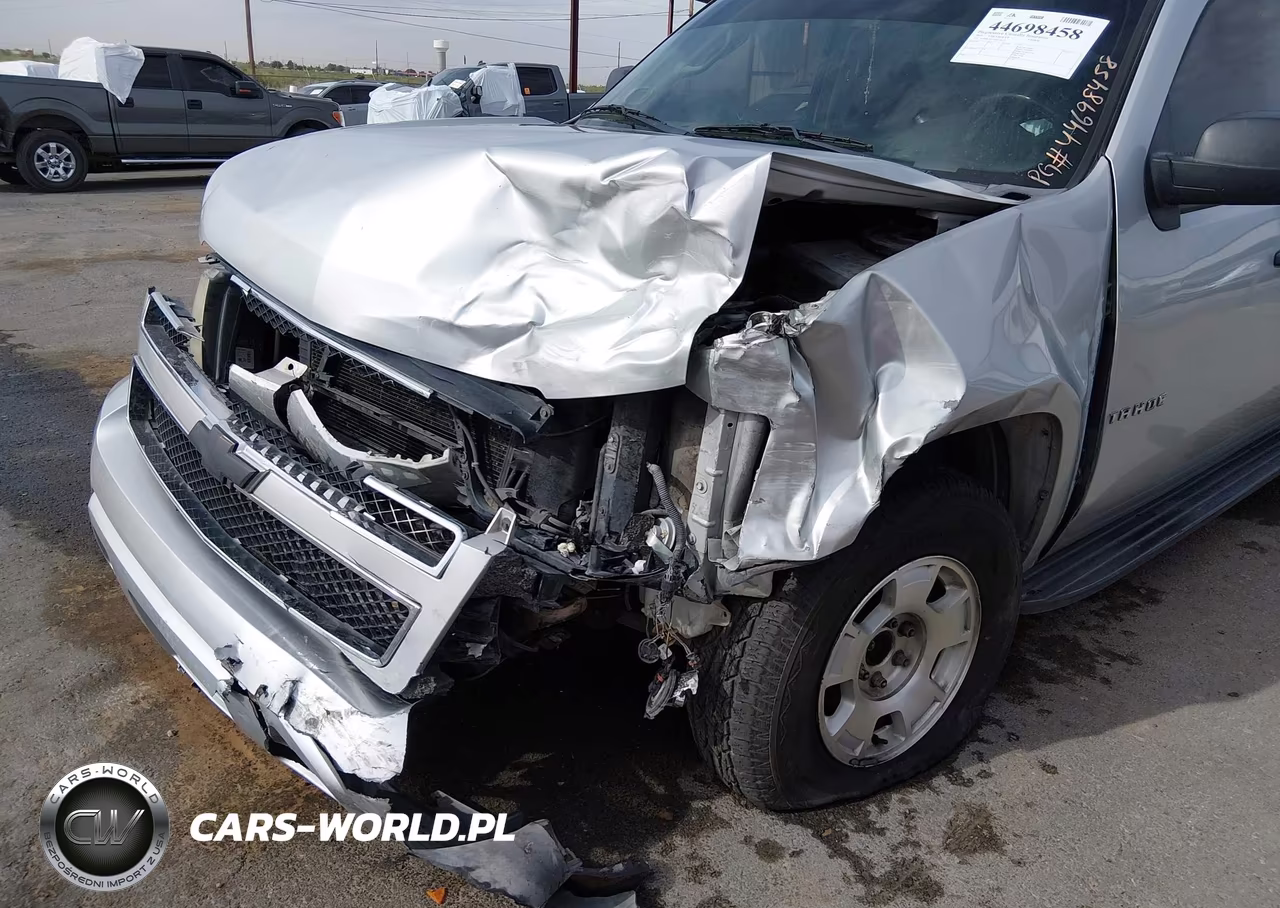 2010 Chevrolet Tahoe Ls VIN:1GNMCAE35AR166312 - 6