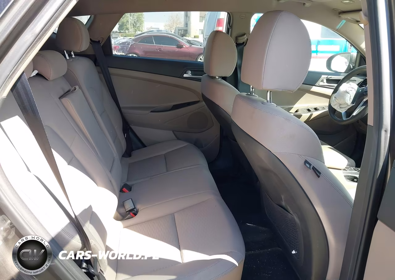 2020 Hyundai Tucson Value VIN:KM8J33A46LU124460 - 8