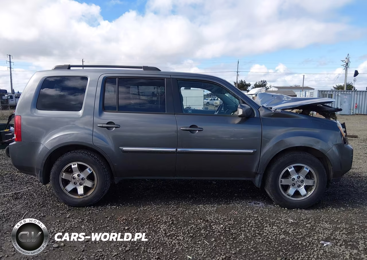 2011 Honda Pilot Touring VIN:5FNYF3H97BB055183 - 12