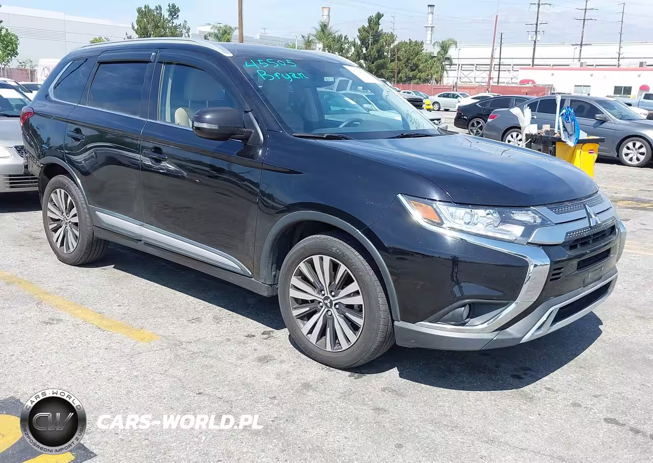 2019 Mitsubishi Outlander Sel