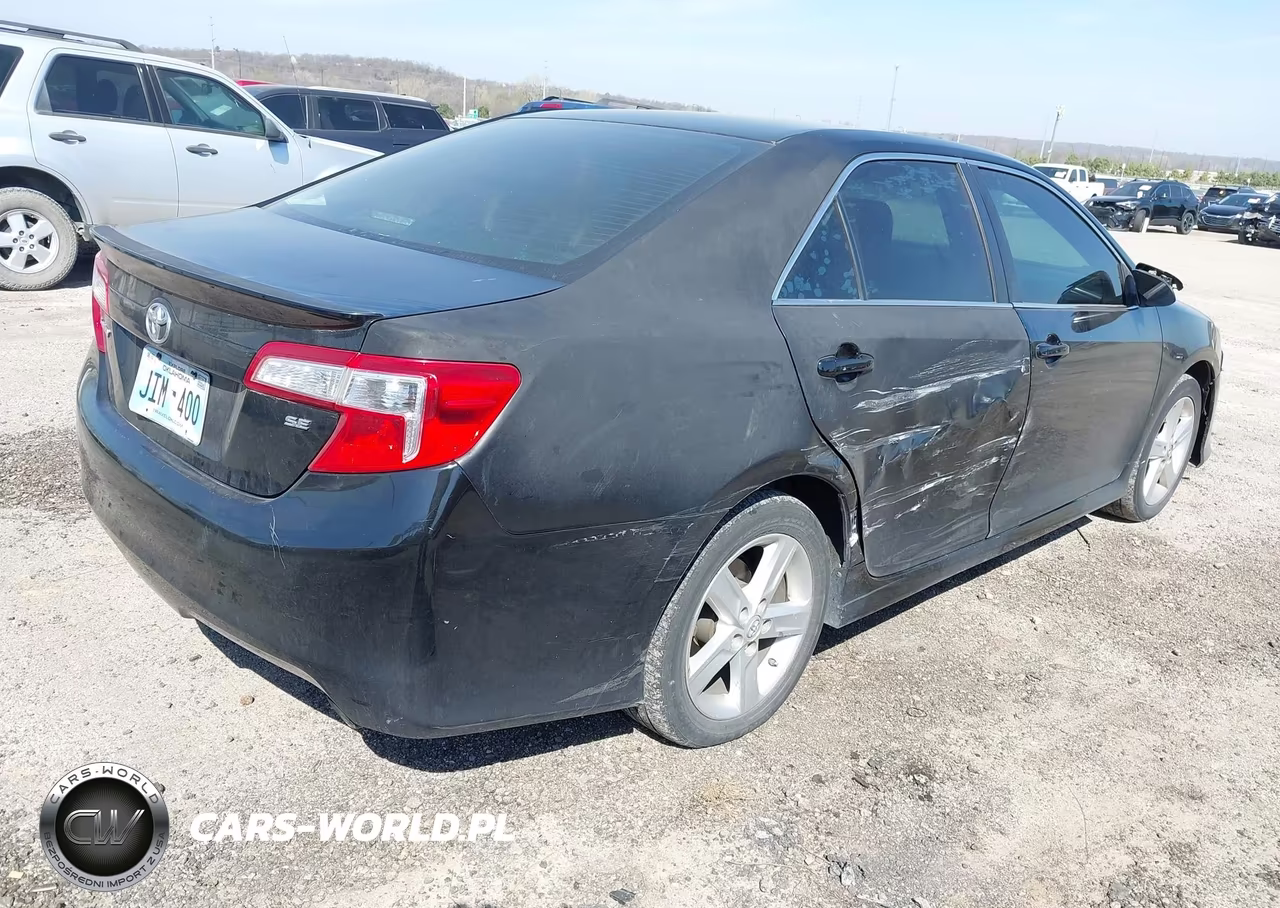 2014 Toyota Camry Se VIN:4T1BF1FK9EU311878 - 4