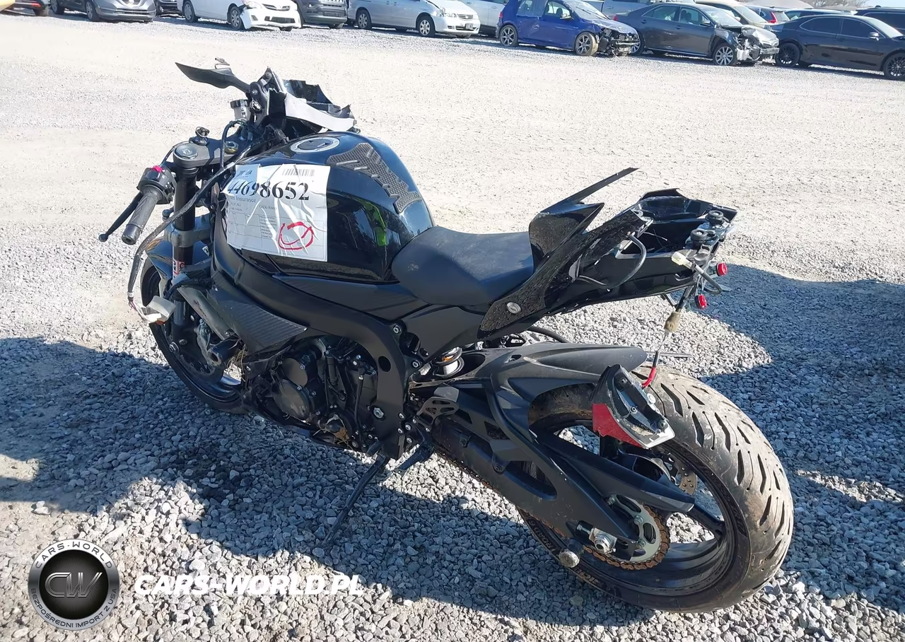 2020 Suzuki Gsx-R600 VIN:JS1GN7FA8L7100250 - 3