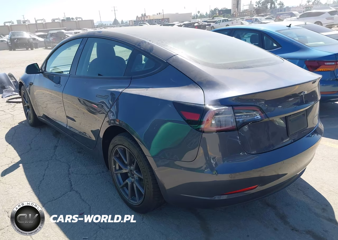 2022 Tesla Model 3 Long Range Dual Motor All-Wheel Drive VIN:5YJ3E1EB0NF256761 - 3