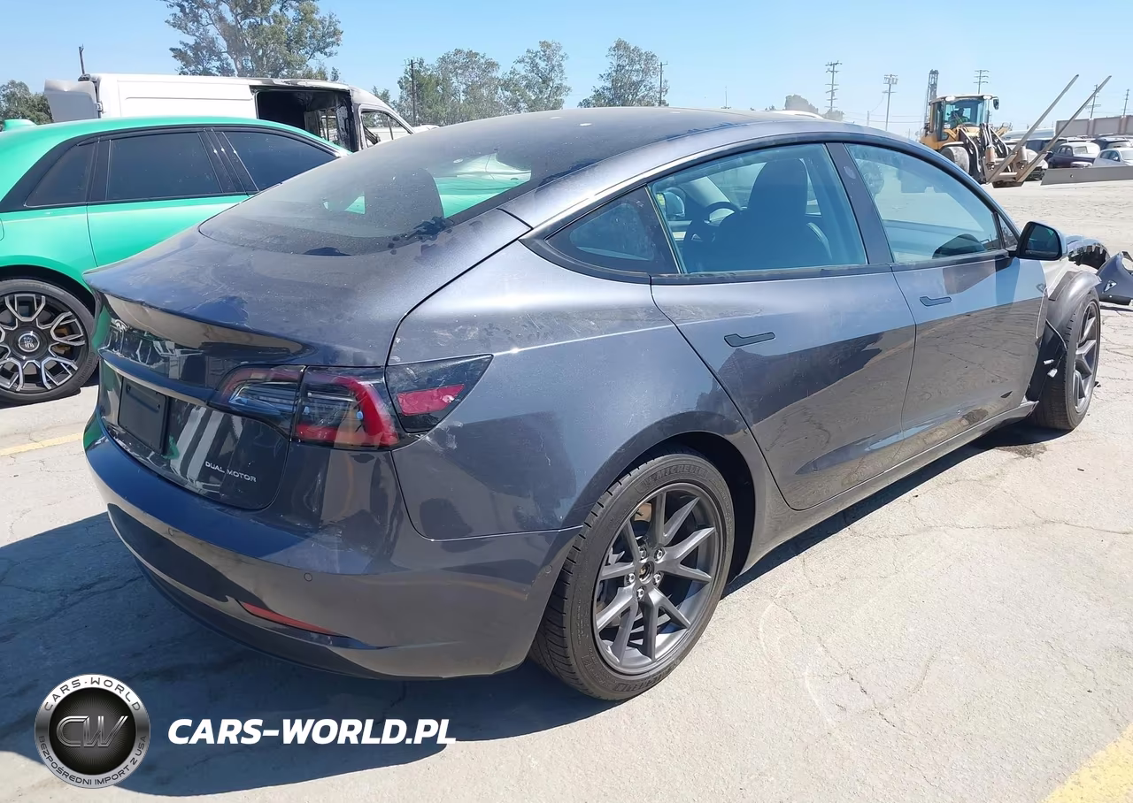 2022 Tesla Model 3 Long Range Dual Motor All-Wheel Drive VIN:5YJ3E1EB0NF256761 - 4