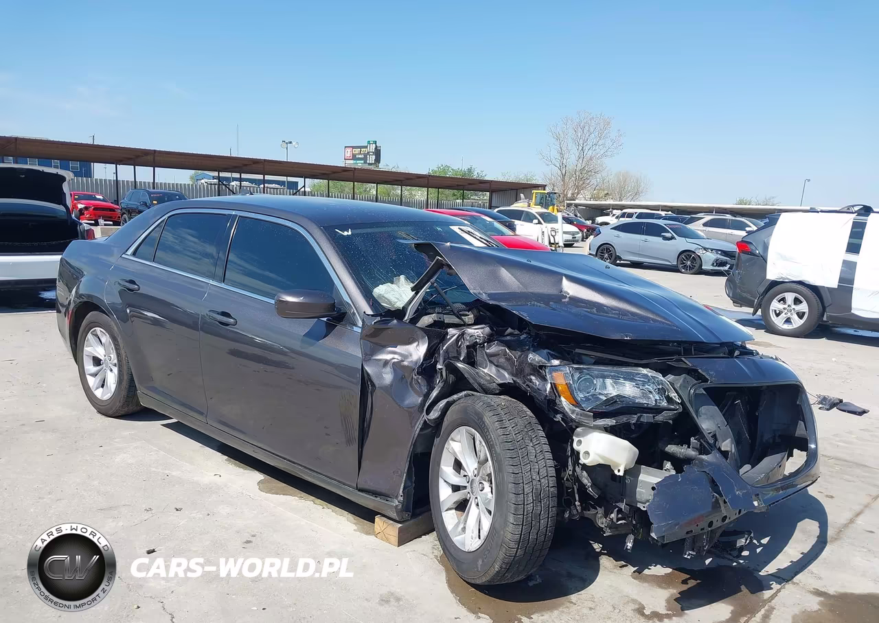 2016 Chrysler 300 Limited