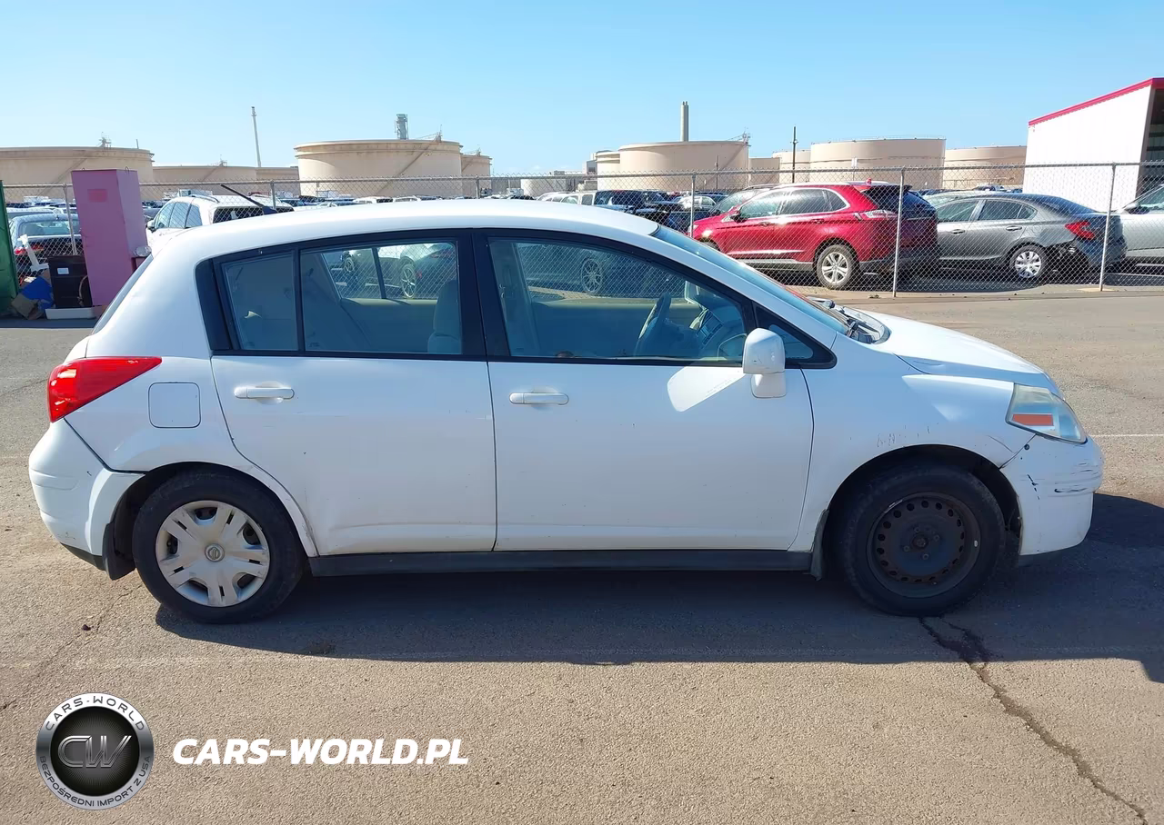 2011 Nissan Versa 1.8S VIN:3N1BC1CP8BL451815 - 13