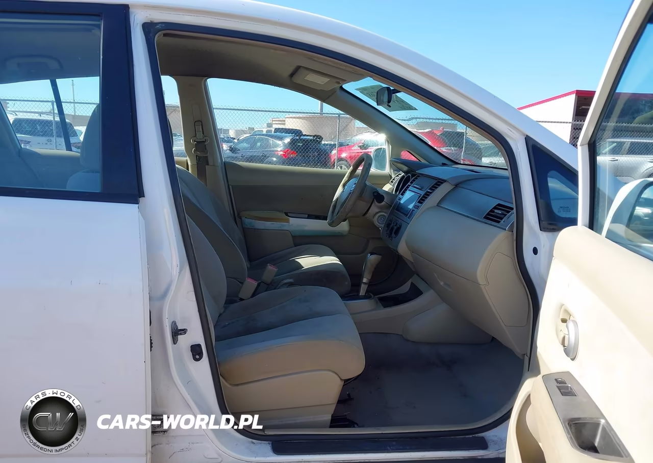 2011 Nissan Versa 1.8S VIN:3N1BC1CP8BL451815 - 5