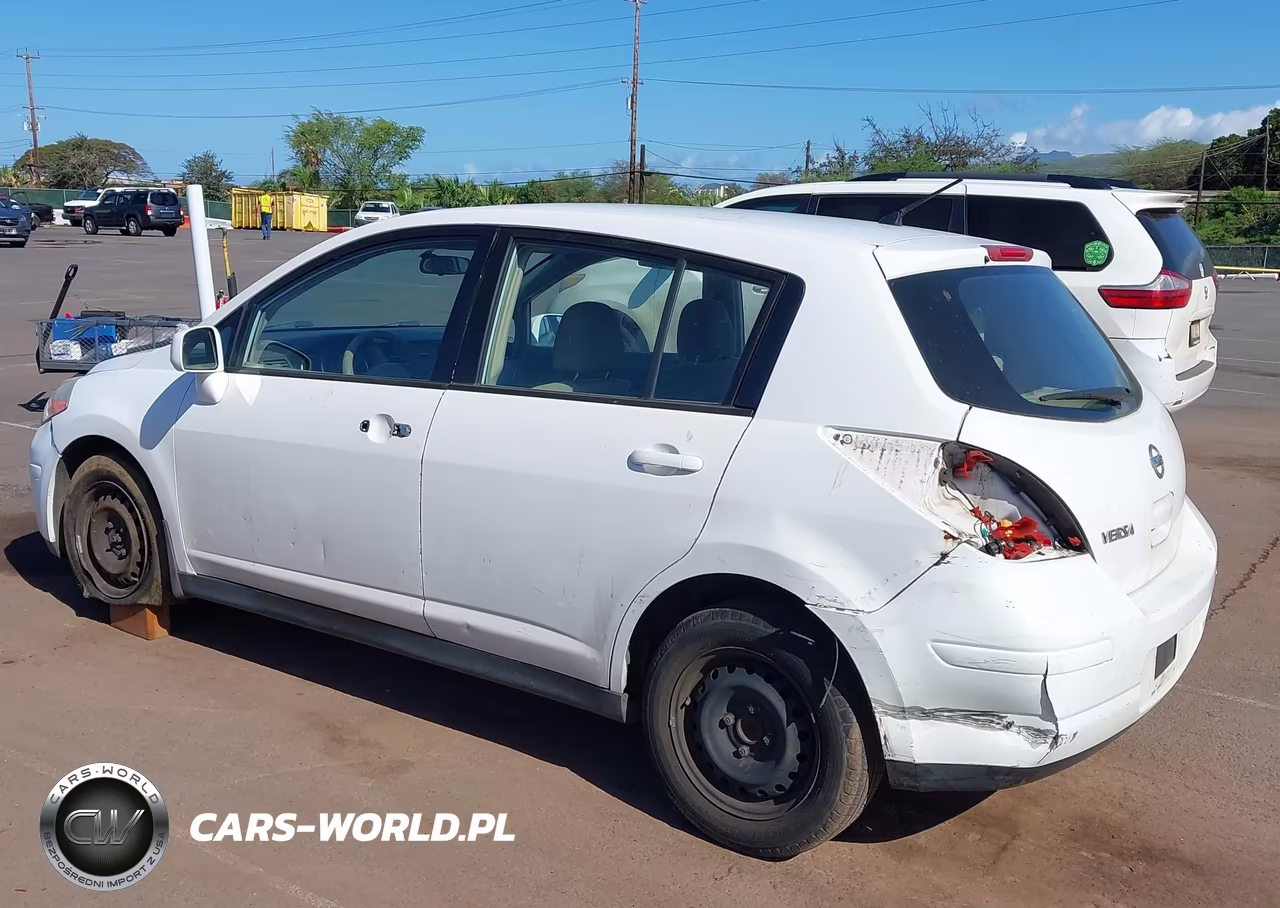 2011 Nissan Versa 1.8S VIN:3N1BC1CP8BL451815 - 6