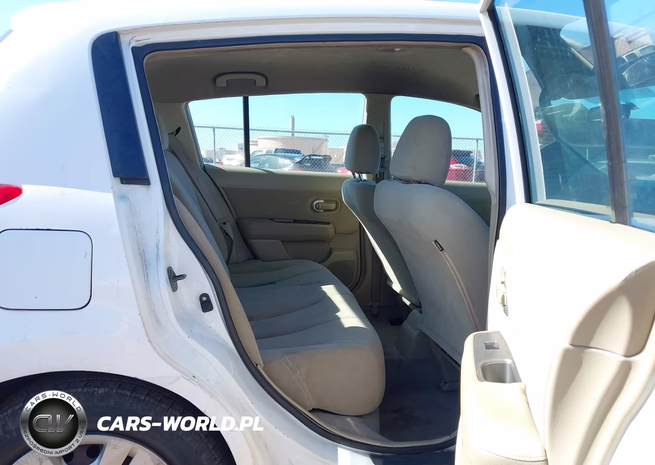 2011 Nissan Versa 1.8S VIN:3N1BC1CP8BL451815 - 8