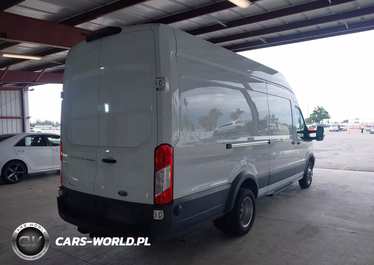 2019 Ford Transit-350 VIN:1FTBF4XG5KKB80262 - 4