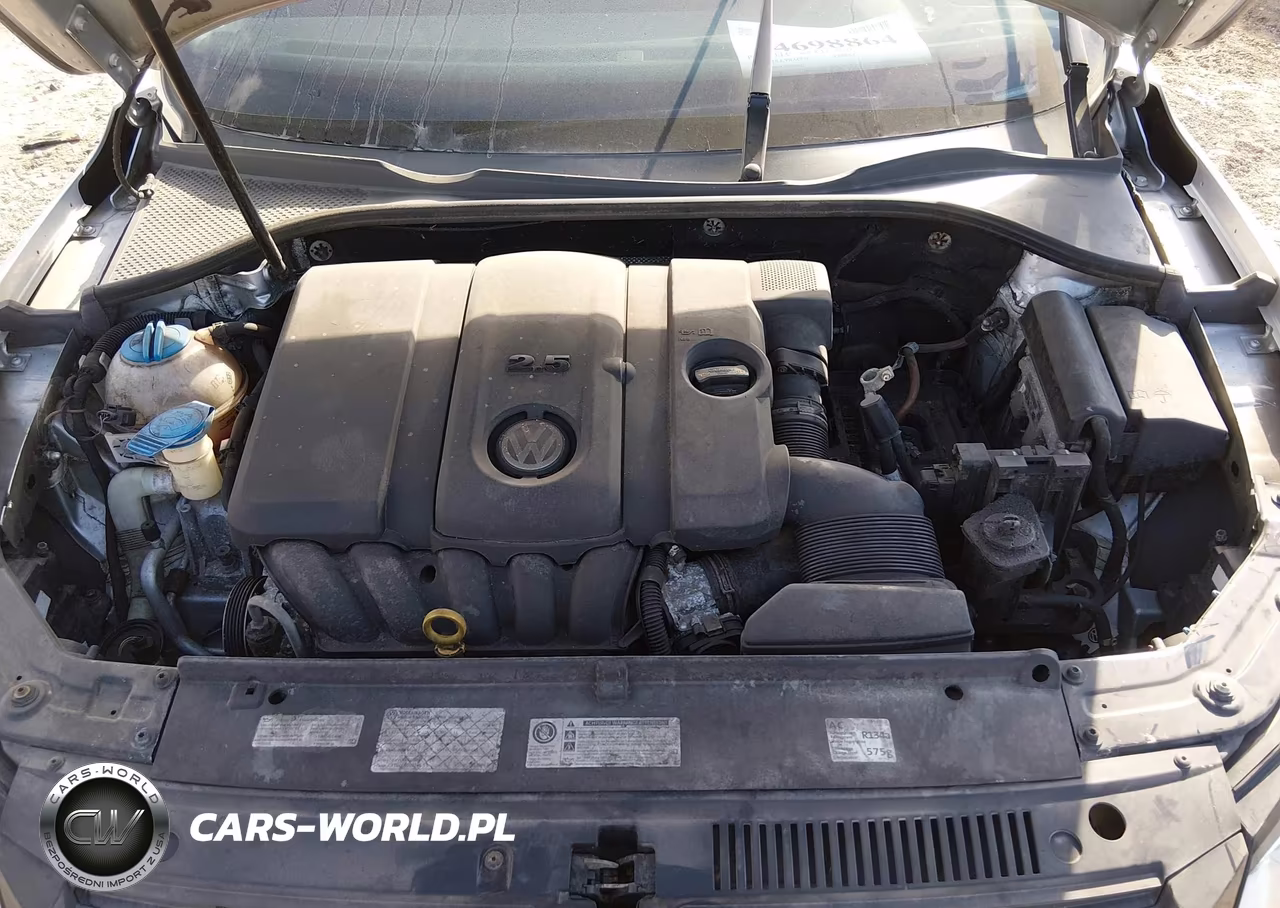 2014 Volkswagen Passat 2.5L Wolfsburg Edition VIN:1VWAH7A38EC010115 - 10