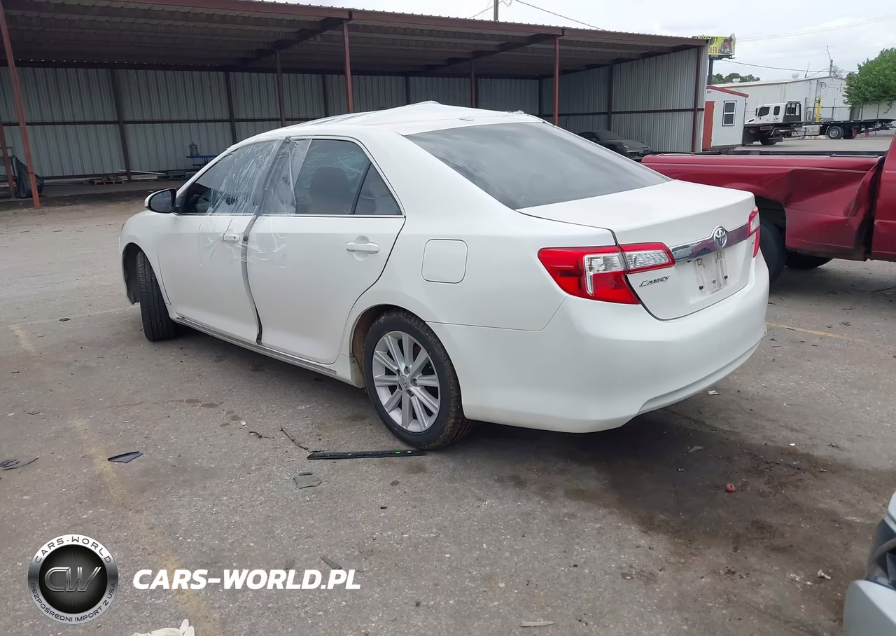 2014 Toyota Camry Xle VIN:4T1BF1FK4EU409216 - 3