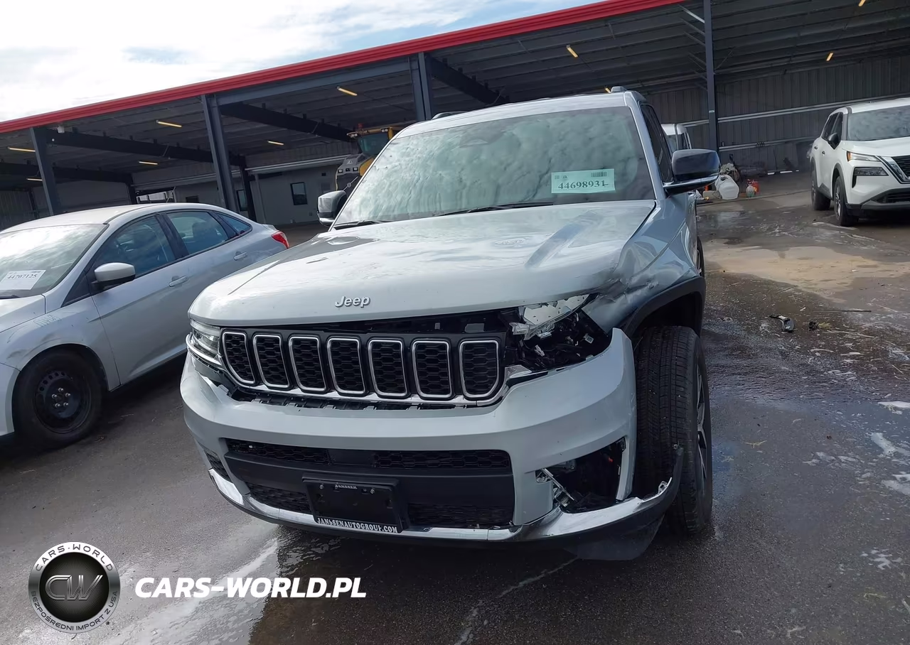 2025 Jeep Grand Cherokee L Limited 4X4 VIN:1C4RJKBG7S8637806 - 12