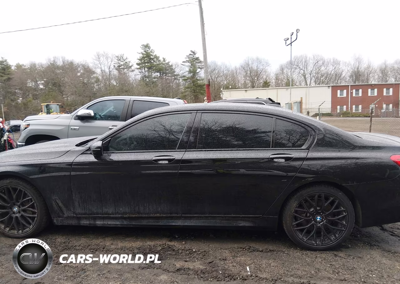 2018 BMW Alpina B7 xDrive VIN:WBA7F2C50JG424901 - 12