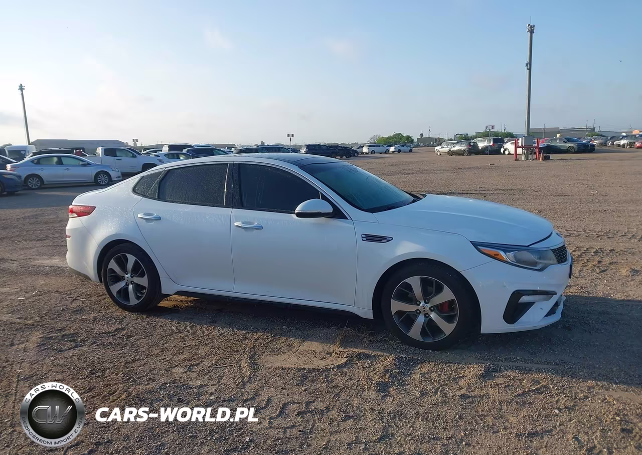 2019 Kia Optima S VIN:5XXGT4L39KG365670 - 13