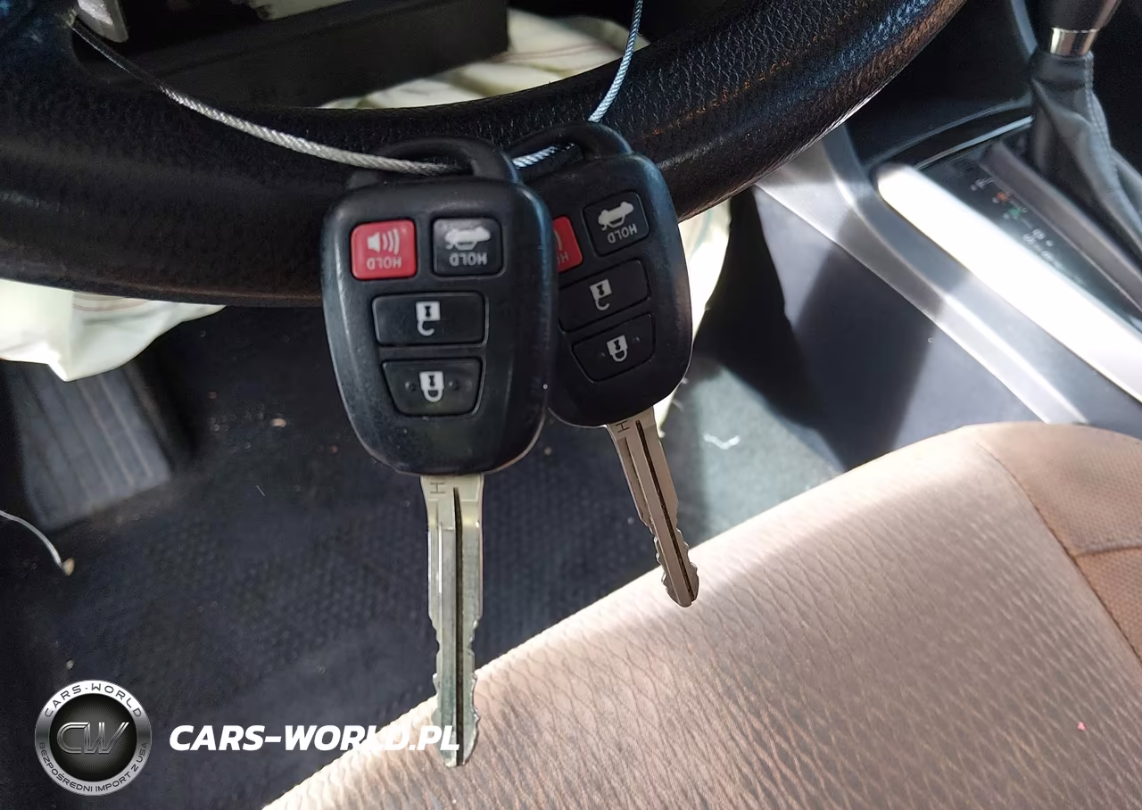 2014 Toyota Corolla Le Plus VIN:2T1BURHE9EC044173 - 11