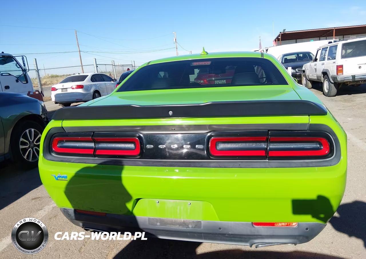 2017 Dodge Challenger Sxt Plus VIN:2C3CDZAG0HH560663 - 16