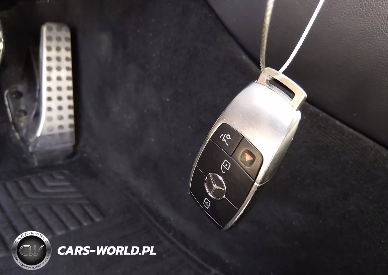 2019 Mercedes-Benz C 300 4Matic VIN:55SWF8EB5KU282916 - 11