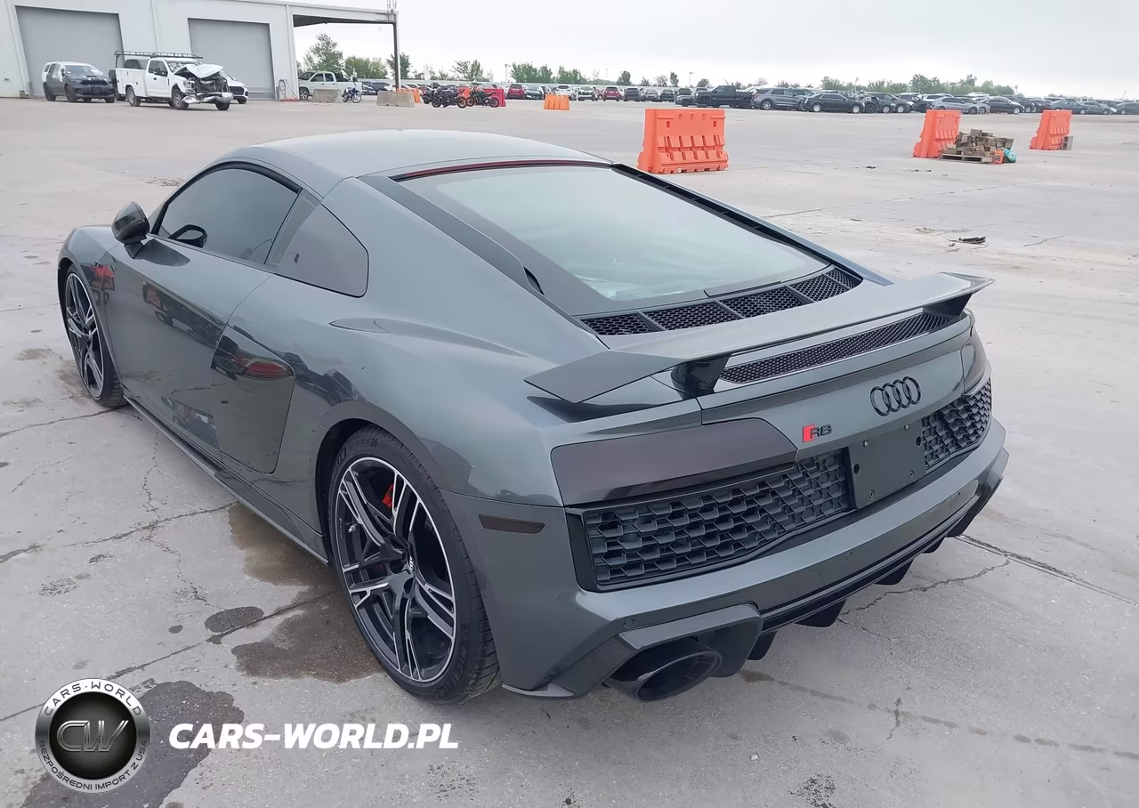 2020 Audi R8 V10 Performance Quattro S Tronic VIN:WUAKBAFX5L7900209 - 3