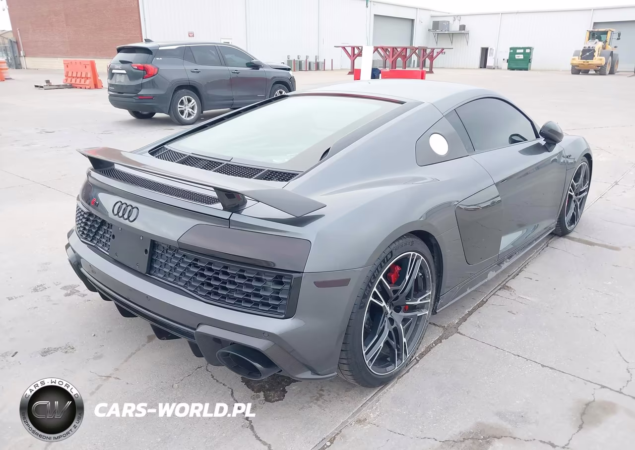 2020 Audi R8 V10 Performance Quattro S Tronic VIN:WUAKBAFX5L7900209 - 4
